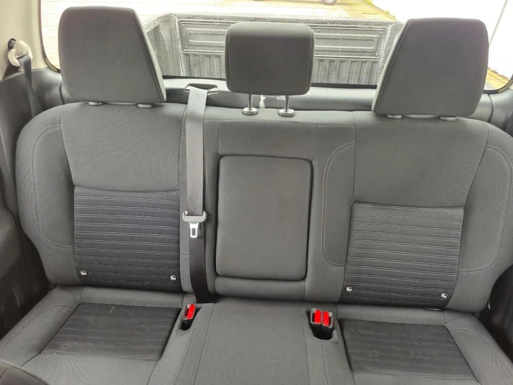 Nissan Navara Navara Xe 2.3 Mt 4x2 año 2023