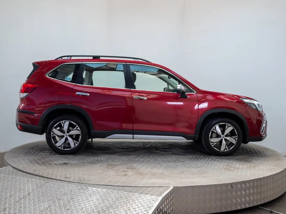 Subaru Forester 2.0 Awd Limited Es At 4x4 año 2021