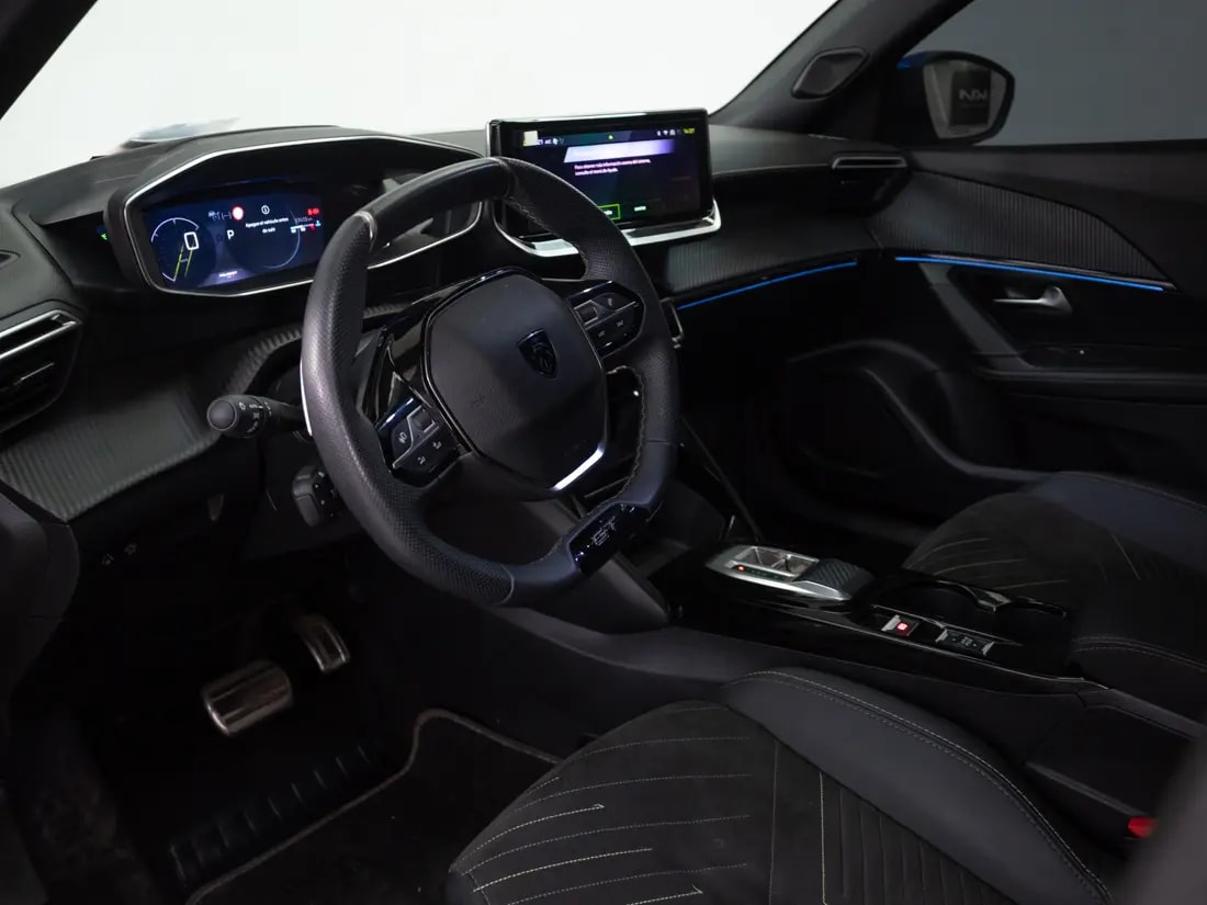 Peugeot 2008 1.2 Gt Mhev 136 At Hibrido año 2025