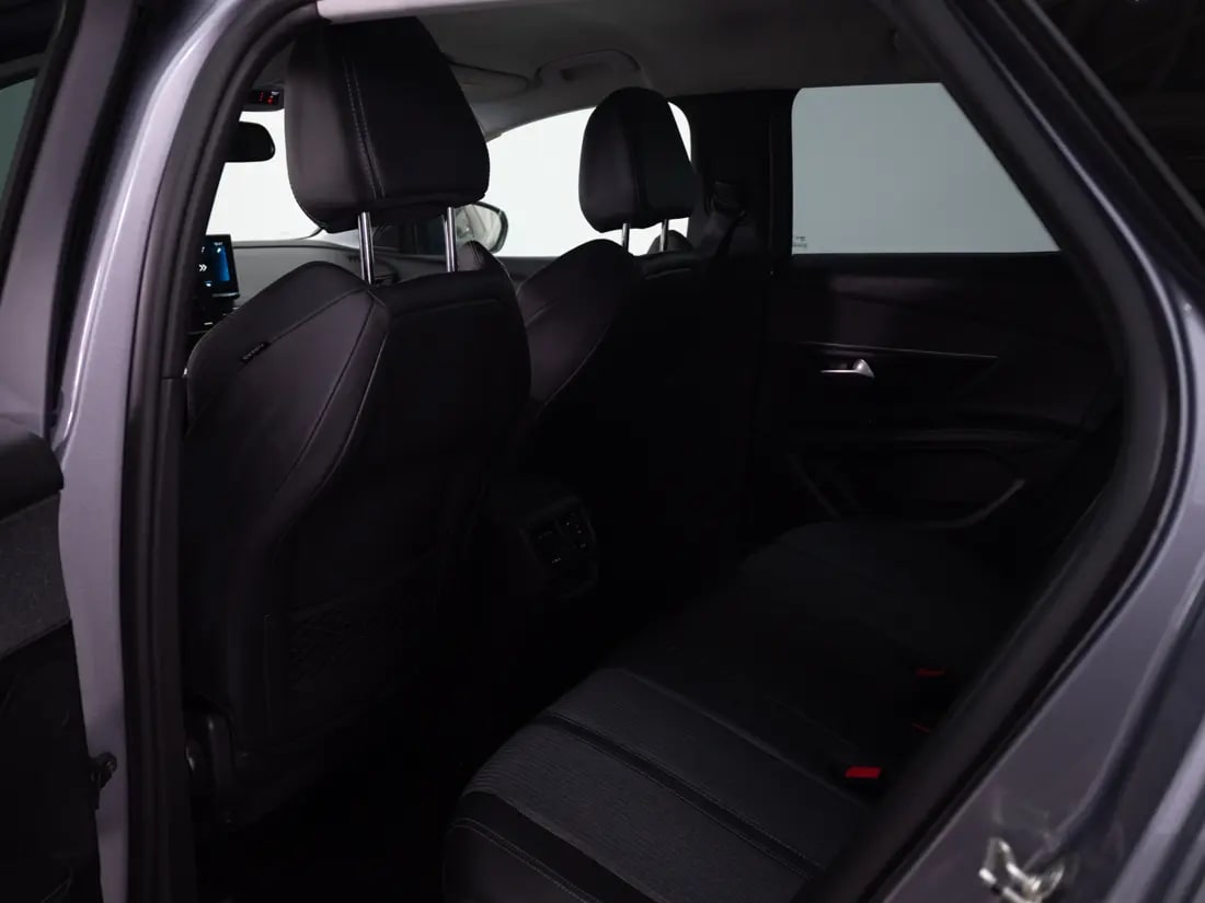Peugeot 3008 1.6 Allure Pack Thp 165 At año 2023