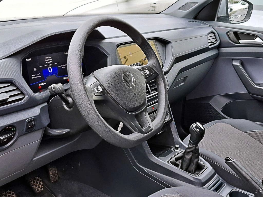 Volkswagen T-Cross 1.0 Tsi Trendline 4x2 Mt5 5p año 2022