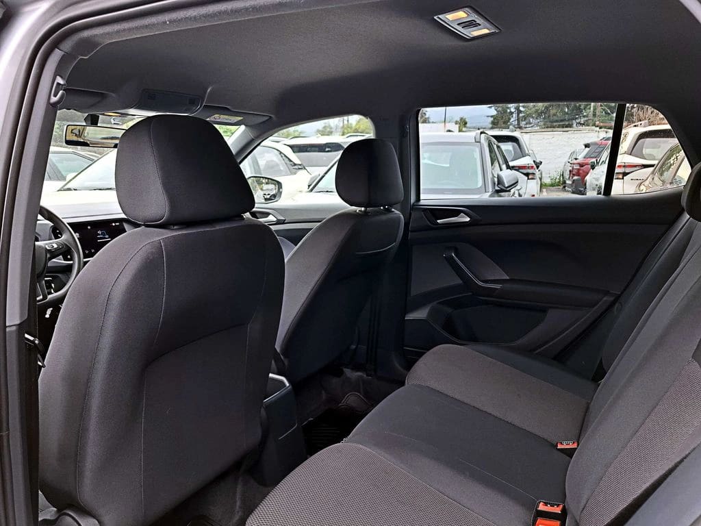 Volkswagen T-Cross 1.0 Tsi Trendline 4x2 Mt5 5p año 2022
