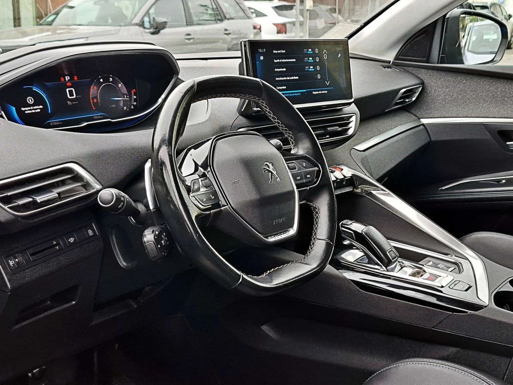 Peugeot 3008 1.5 Active Pack Bluehdi 130 4x2 Mt6 5p año 2023