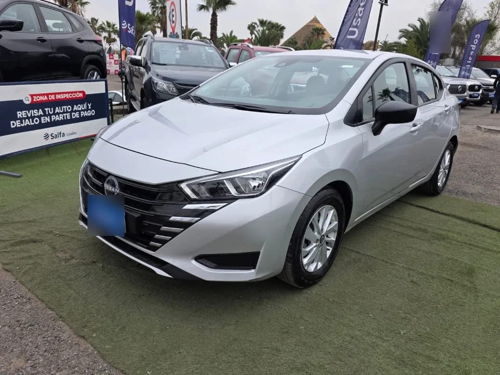 Nissan Versa 1.6 Sense 4x2 Mt 4p año 2025