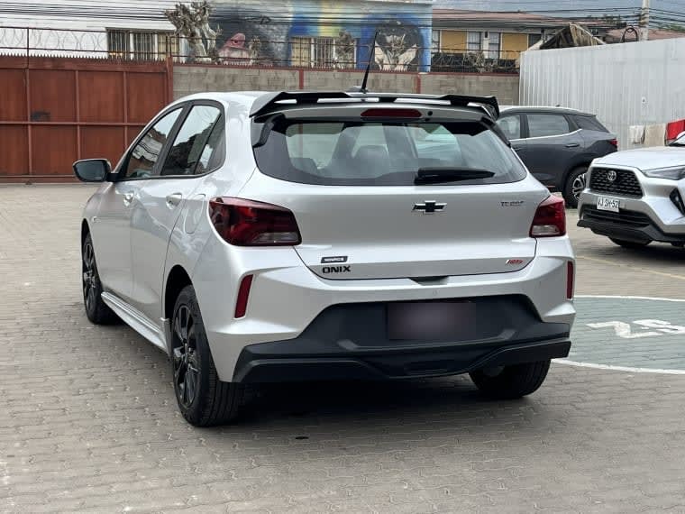 Chevrolet Onix 1.0 Hb Rs Mt año 2023