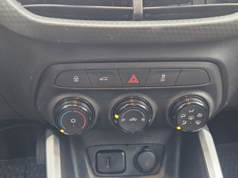 Chevrolet Onix Nb Lt 1.0t año 2022
