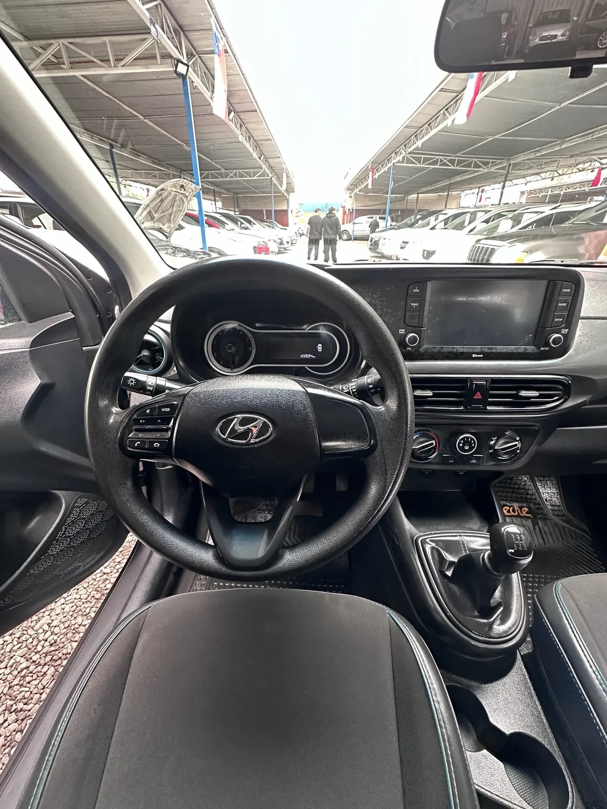 HYUNDAI GRAND I-10  año 2022