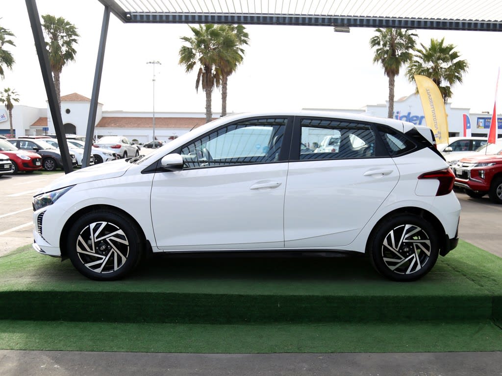 Hyundai I20 1.4 Plus Mt año 2025