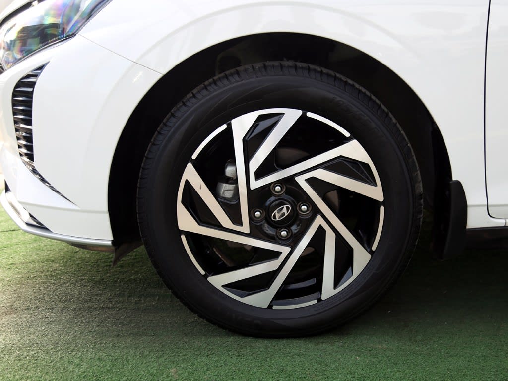 Hyundai I20 1.4 Plus Mt año 2025