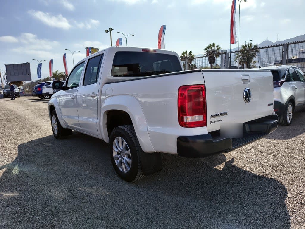 Volkswagen Amarok Trendline 4x4 2.0 año 2023