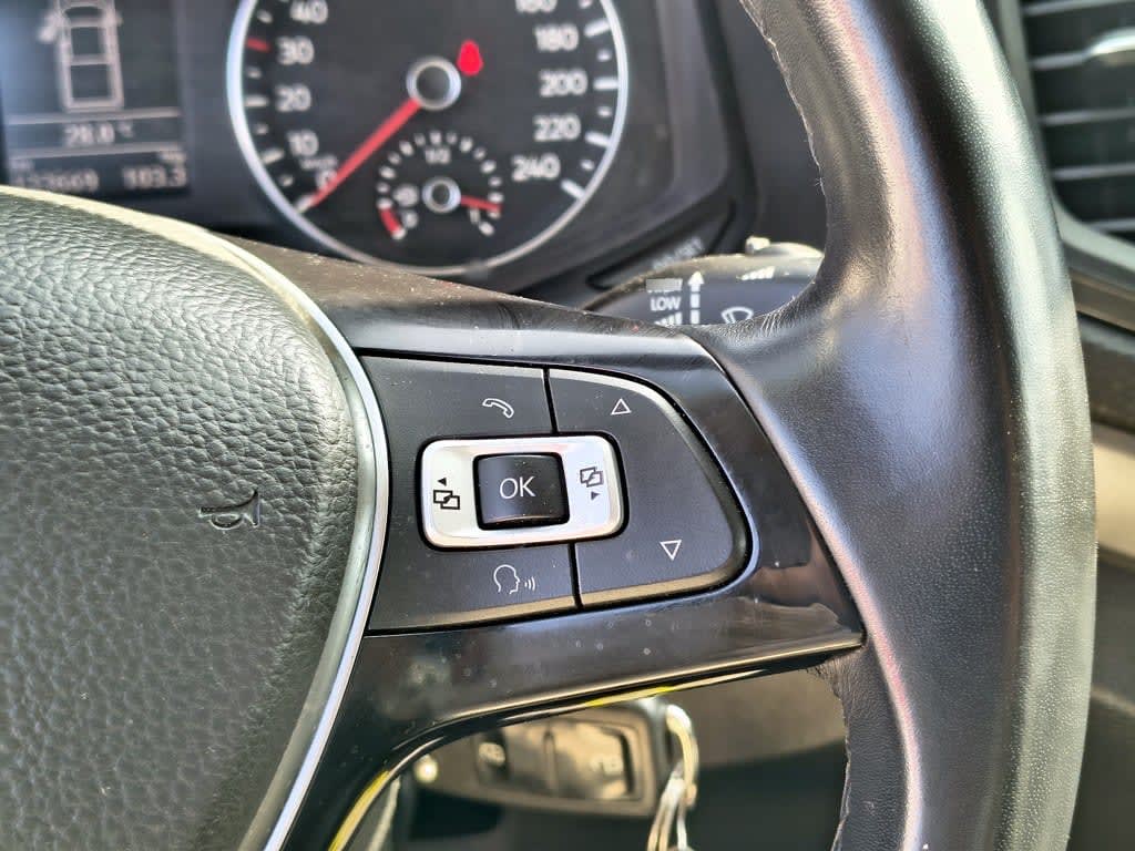 Volkswagen Amarok Trendline 4x4 2.0 año 2023