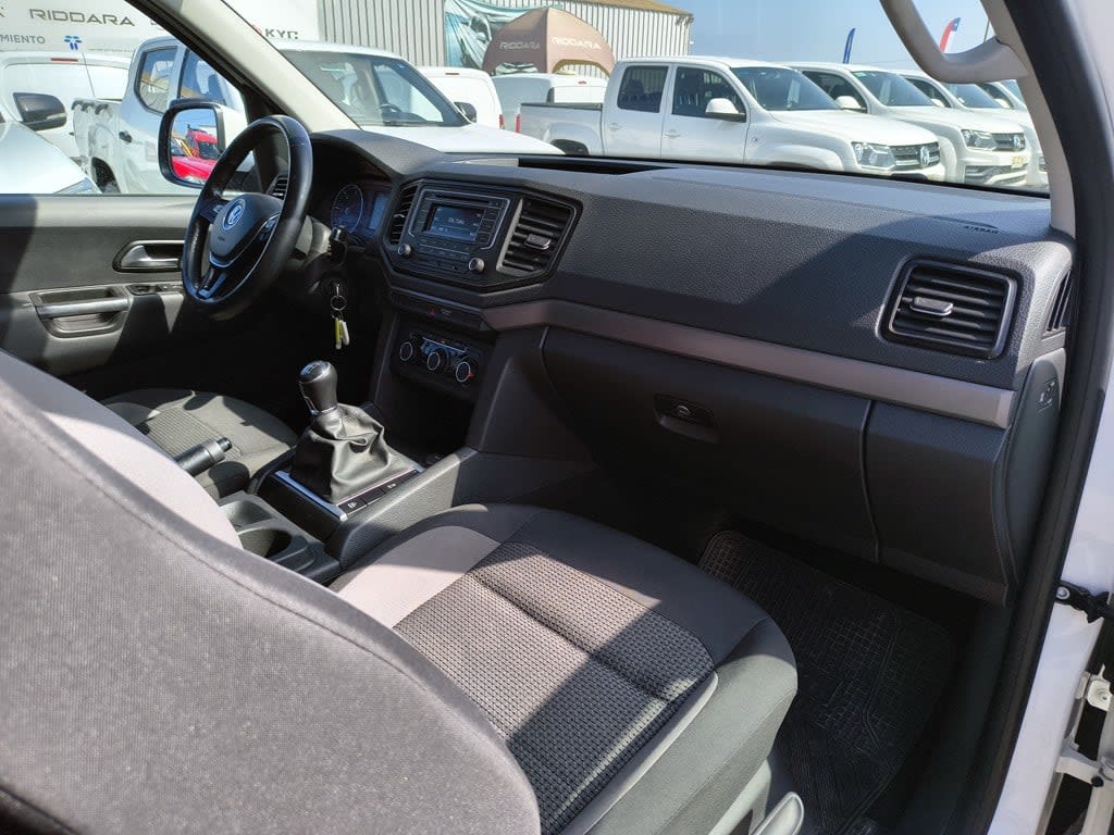 Volkswagen Amarok Trendline 4x4 2.0 año 2023