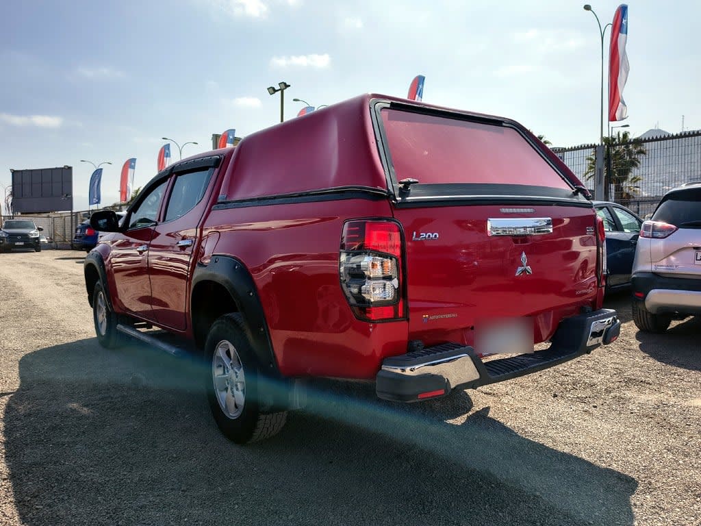 Mitsubishi L200 2.4 Katana Cr año 2021