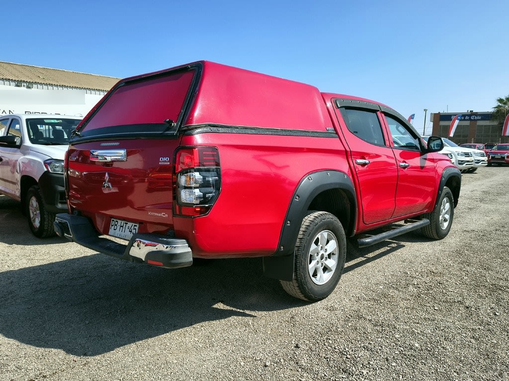 Mitsubishi L200 2.4 Katana Cr año 2021