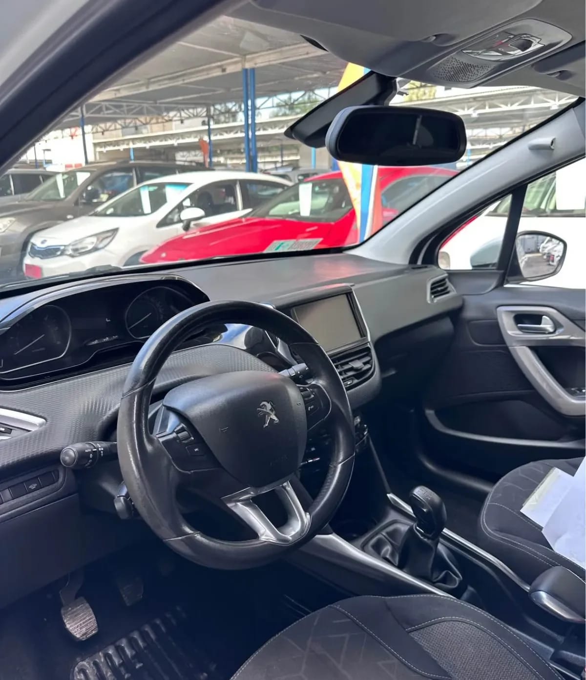 PEUGEOT 2008  año 2017