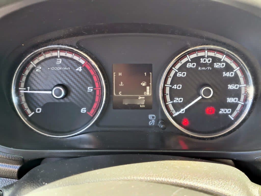 Mitsubishi L200 2.4 Katana Cr año 2021