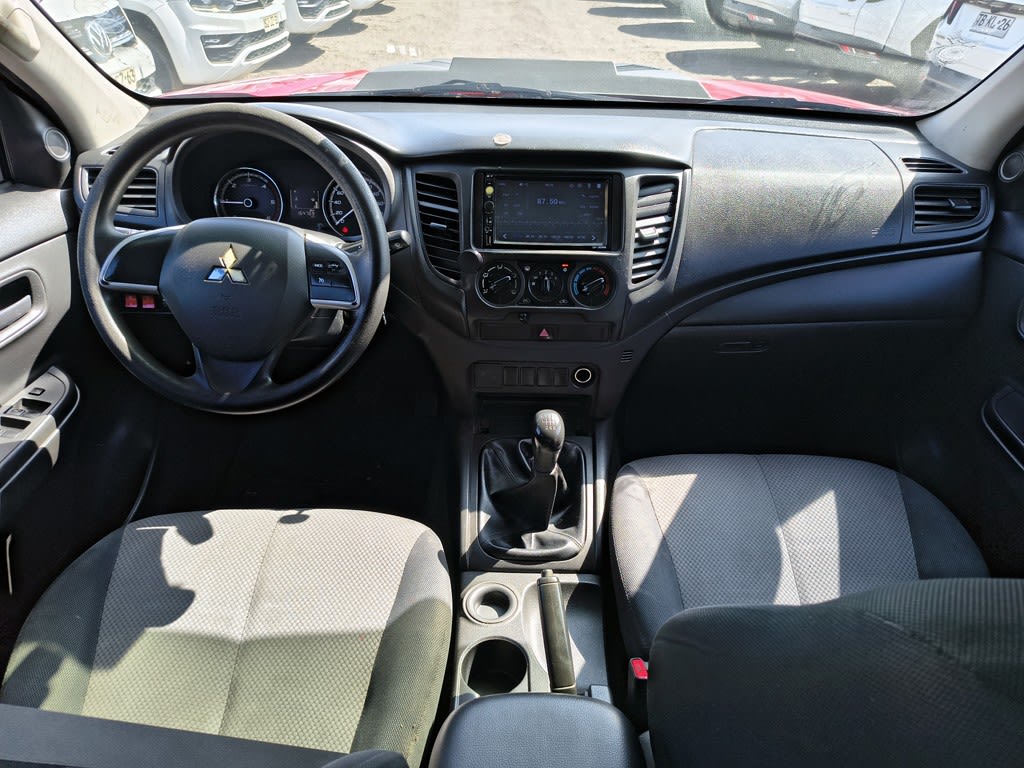 Mitsubishi L200 2.4 Katana Cr año 2021
