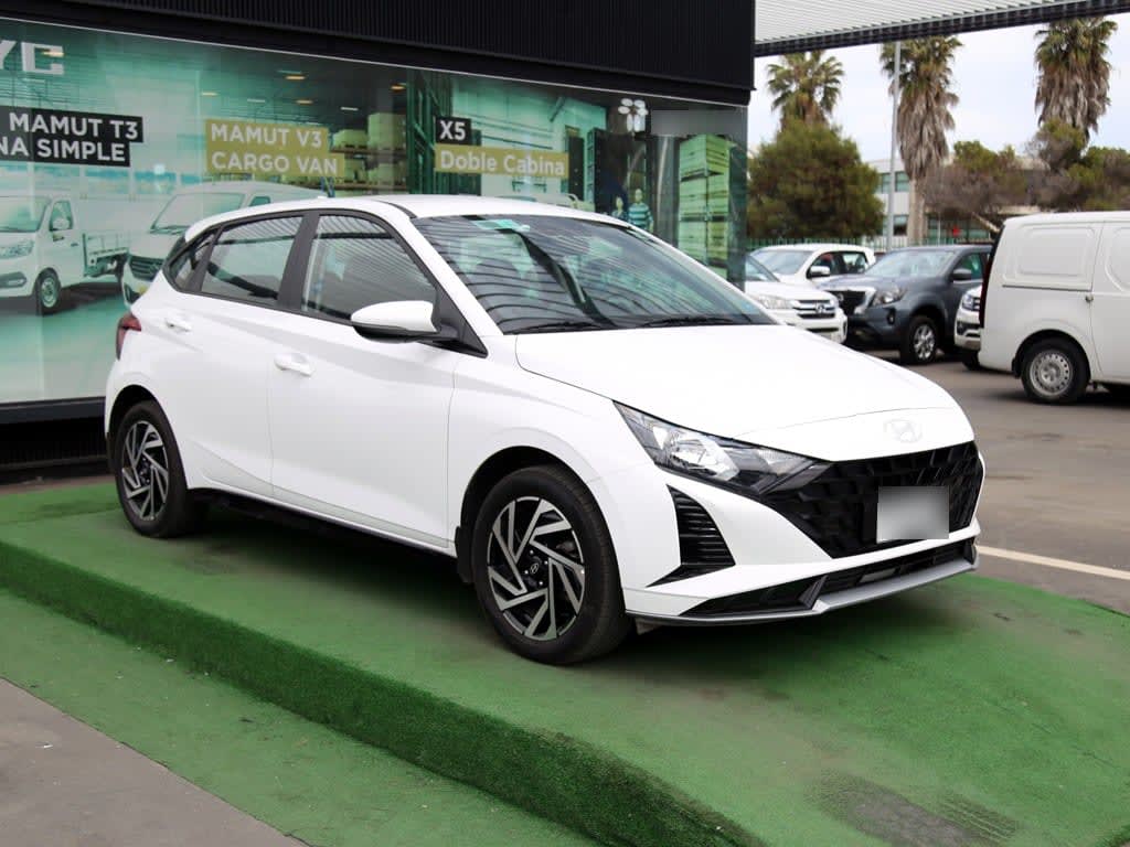 Hyundai I20 Plus 1.4 Mt año 2025