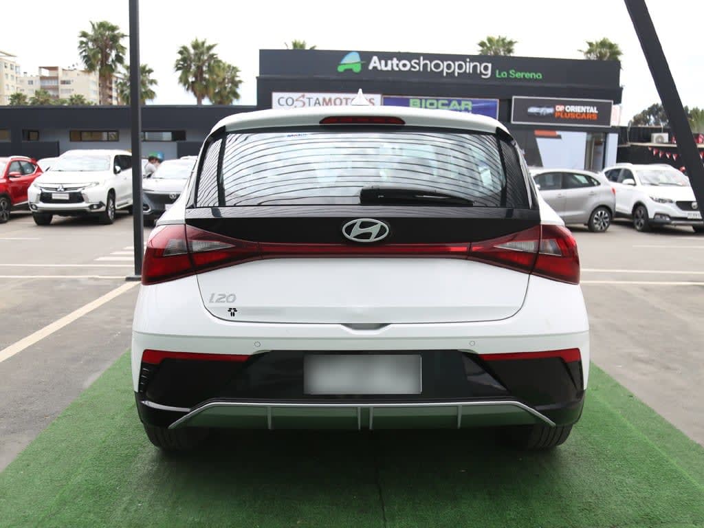 Hyundai I20 Plus 1.4 Mt año 2025