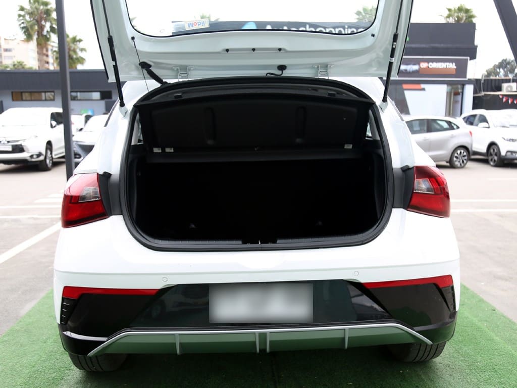 Hyundai I20 Plus 1.4 Mt año 2025