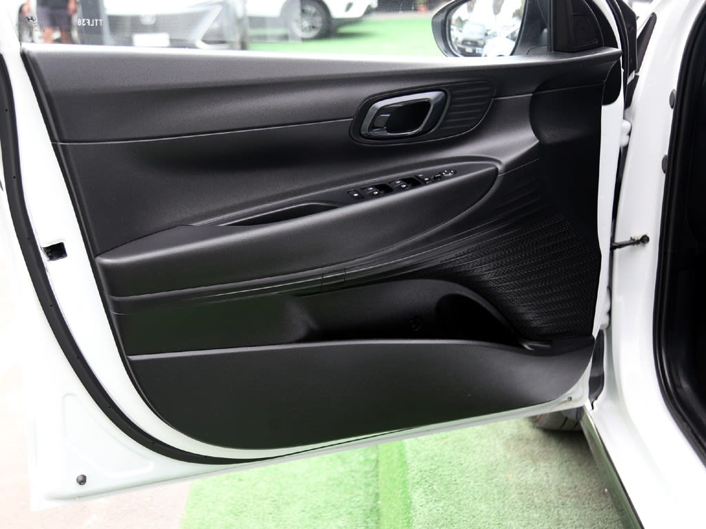 Hyundai I20 Plus 1.4 Mt año 2025