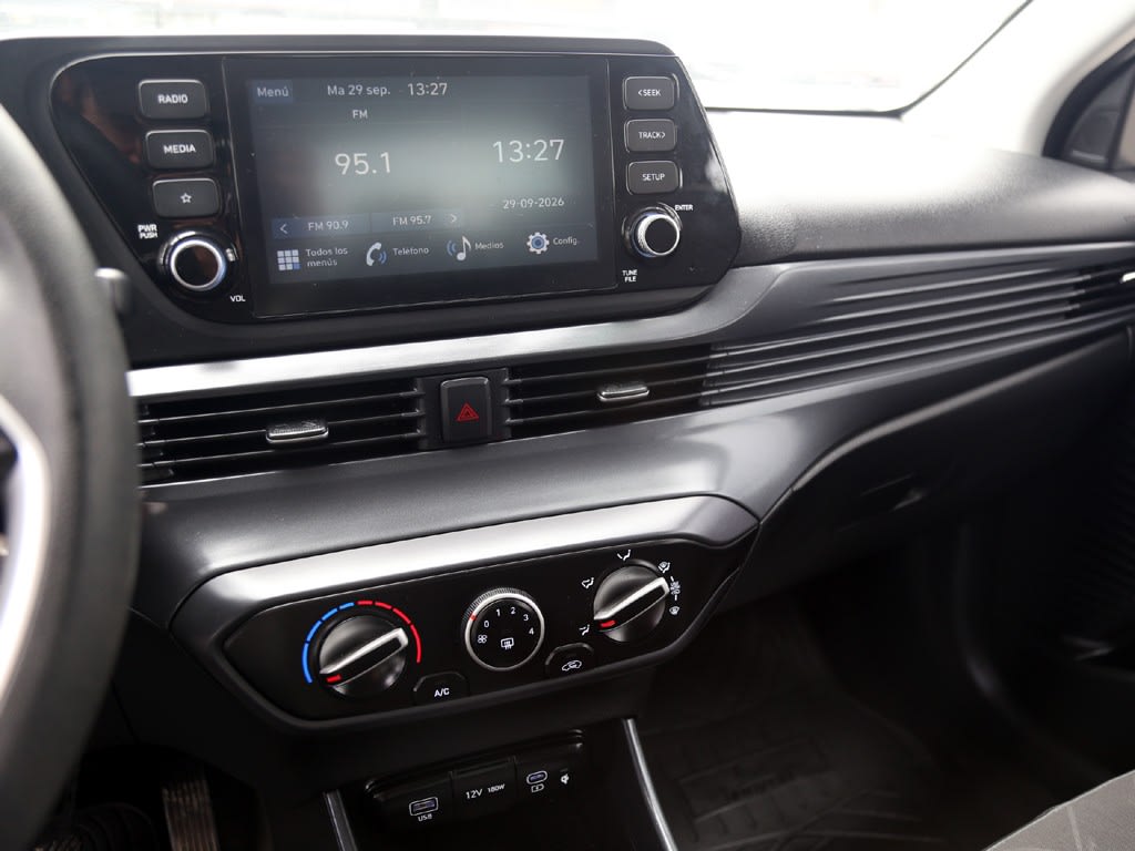 Hyundai I20 Plus 1.4 Mt año 2025