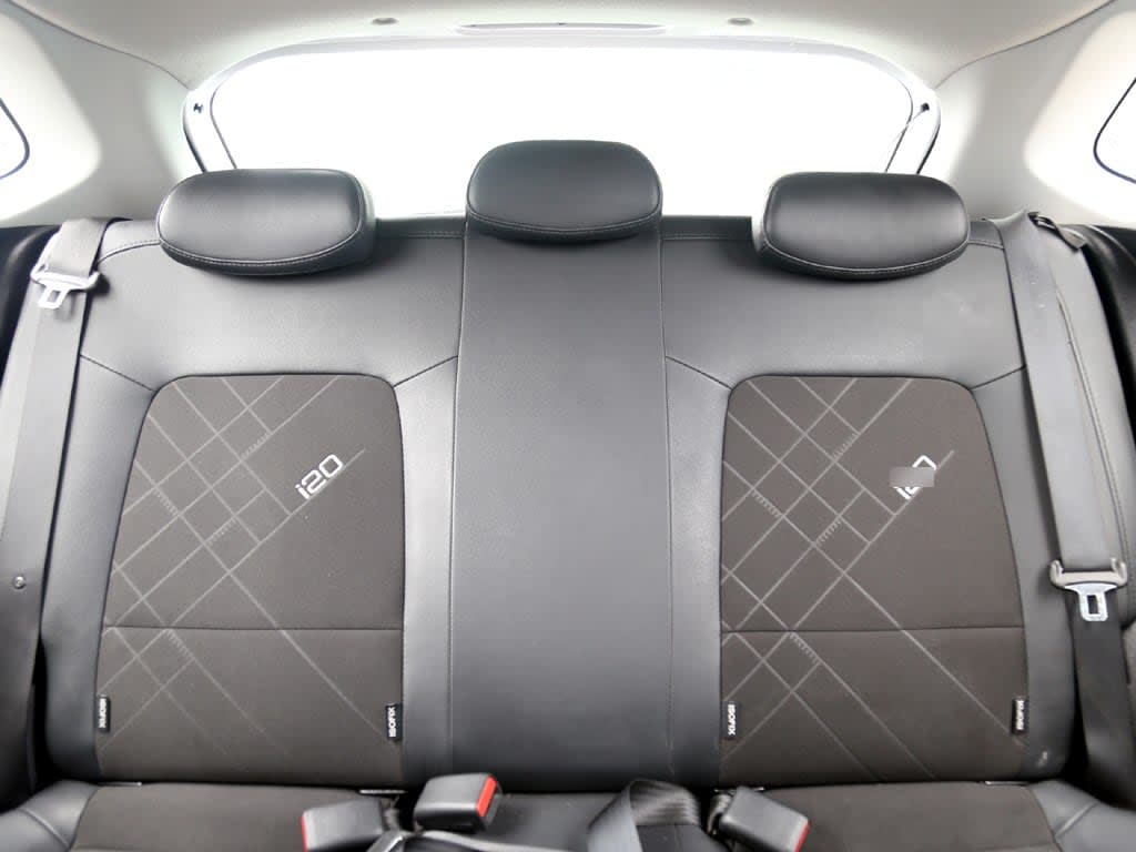 Hyundai I20 Plus 1.4 Mt año 2025