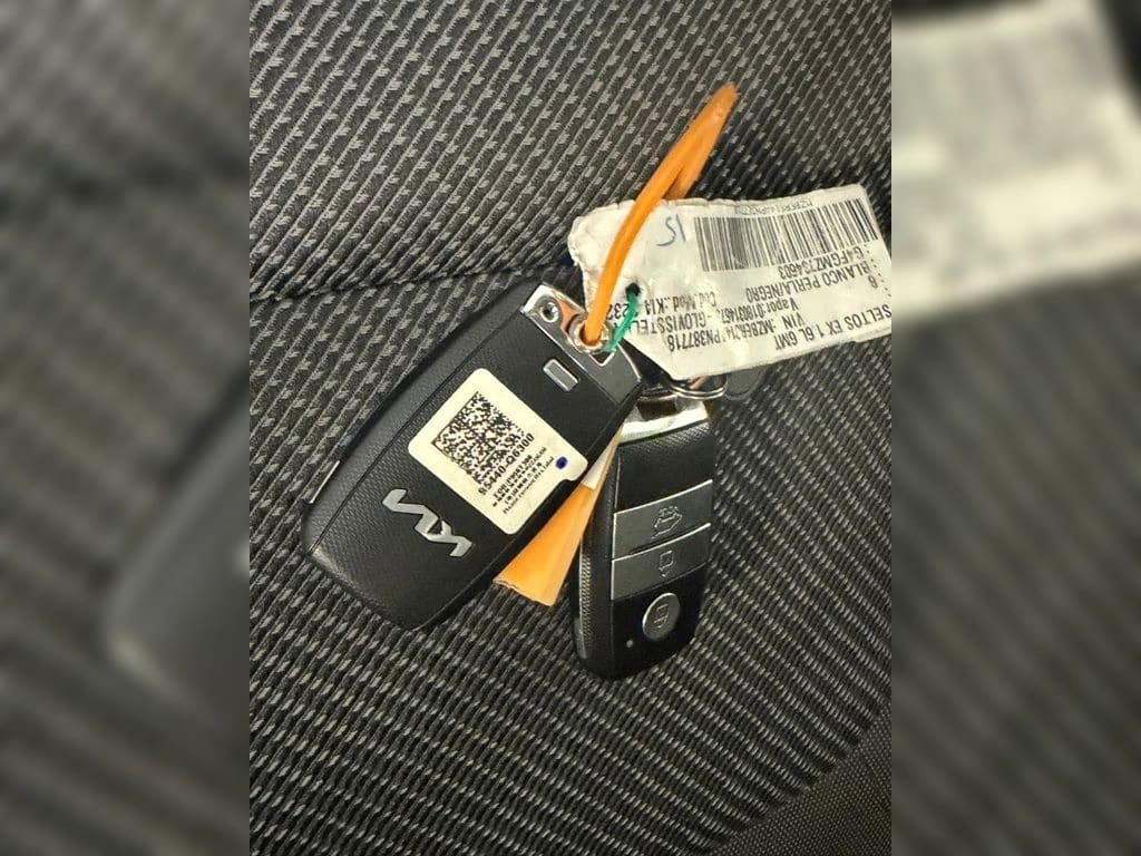 Kia Seltos Mpi 6mt año 2023