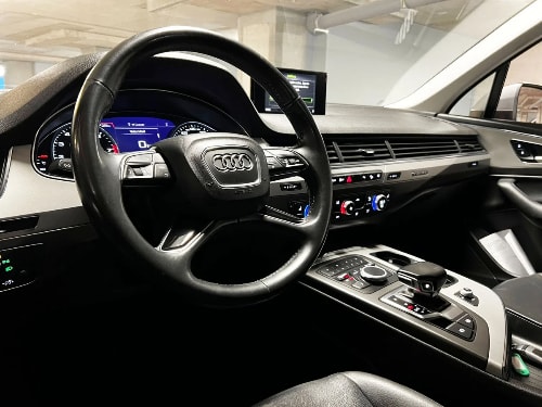 AUDI Q7  año 2020