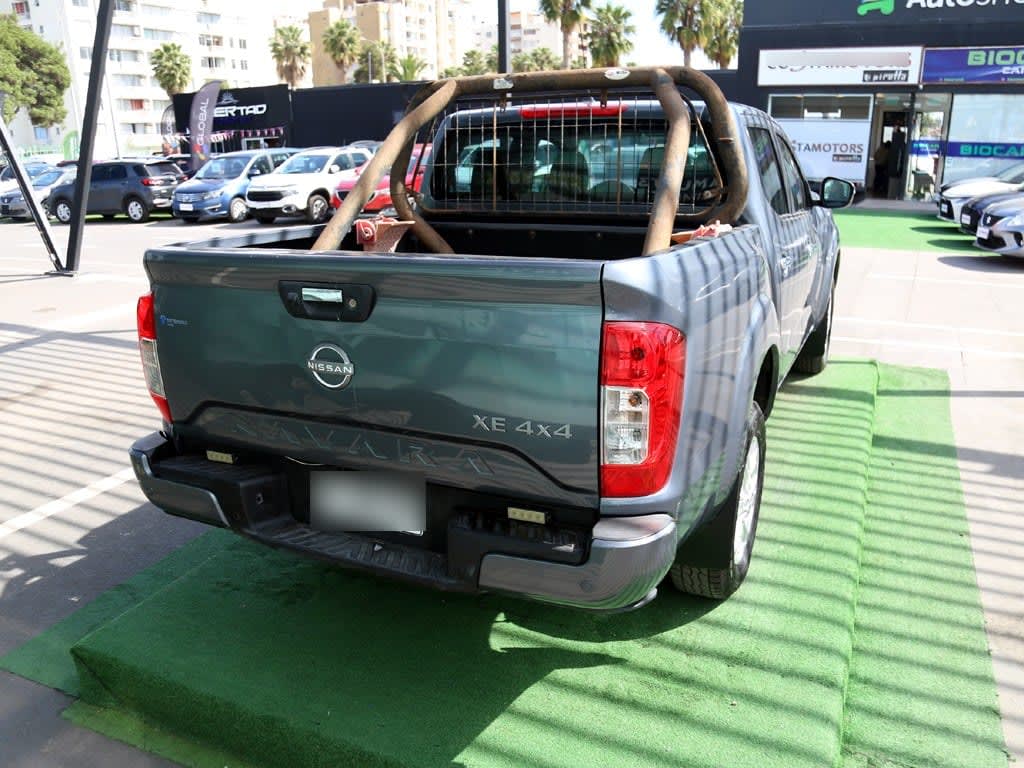 Nissan Navara 2.3 Xe Mt 4x4 año 2024
