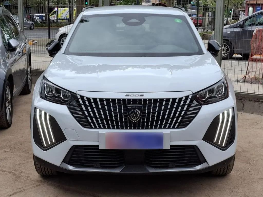 Peugeot 2008 1.2 Hybrid Allure Aut año 2026