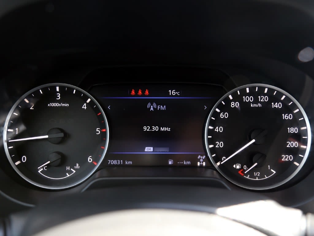 Nissan Navara 2.3 Xe Mt 4x4 año 2024