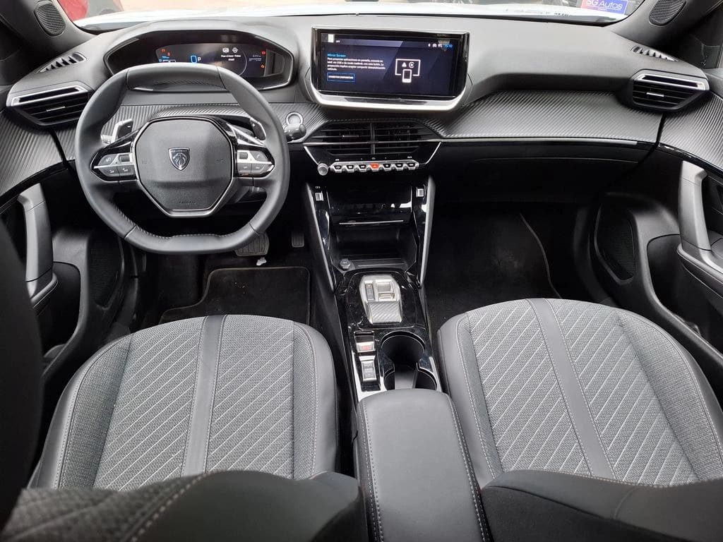 Peugeot 2008 1.2 Hybrid Allure Aut año 2026