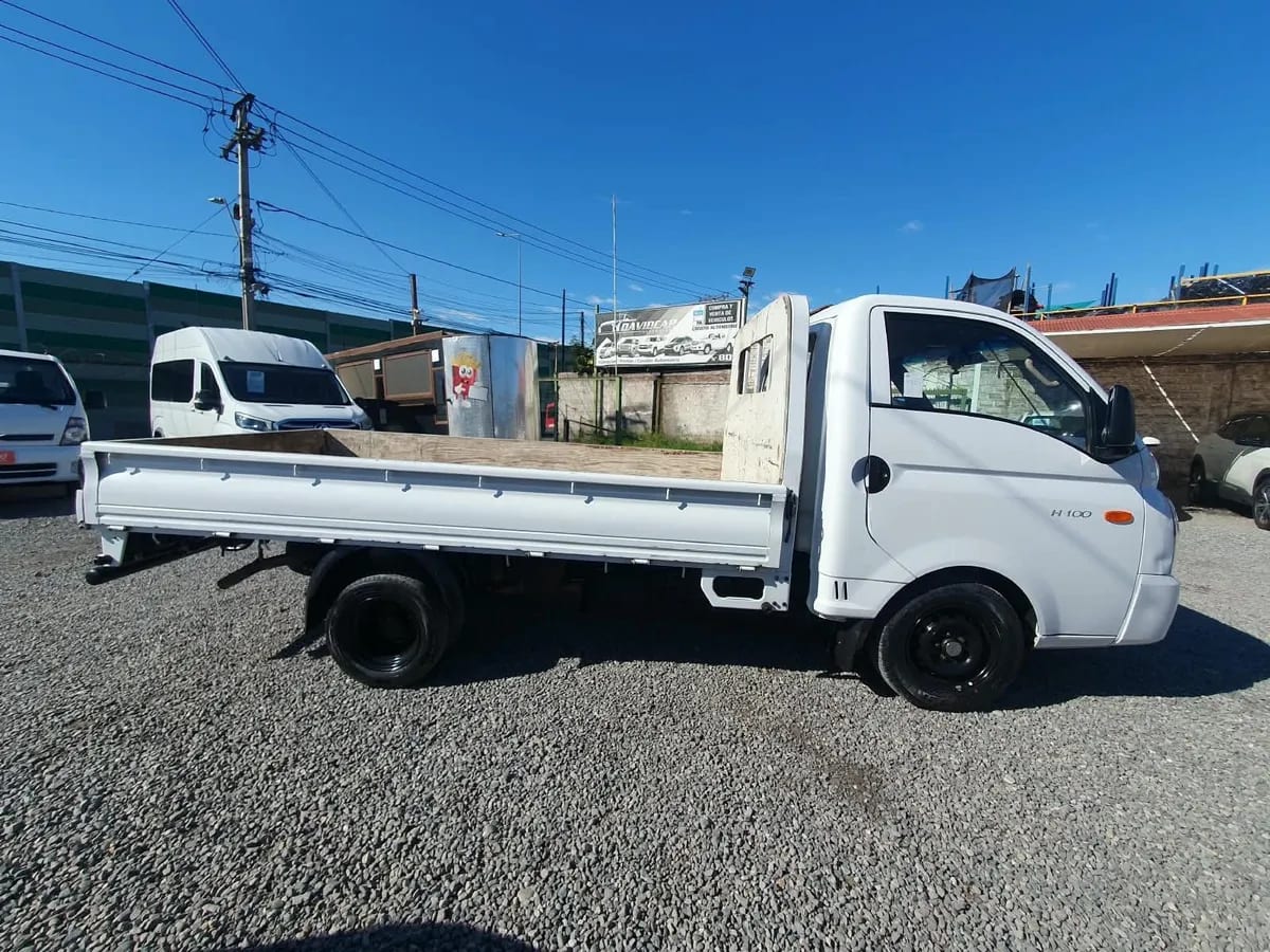 HYUNDAI PORTER  año 2021