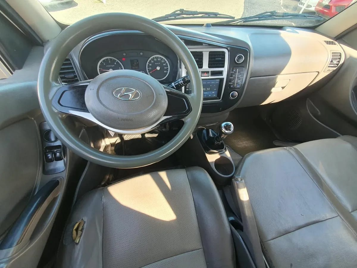 HYUNDAI PORTER  año 2021