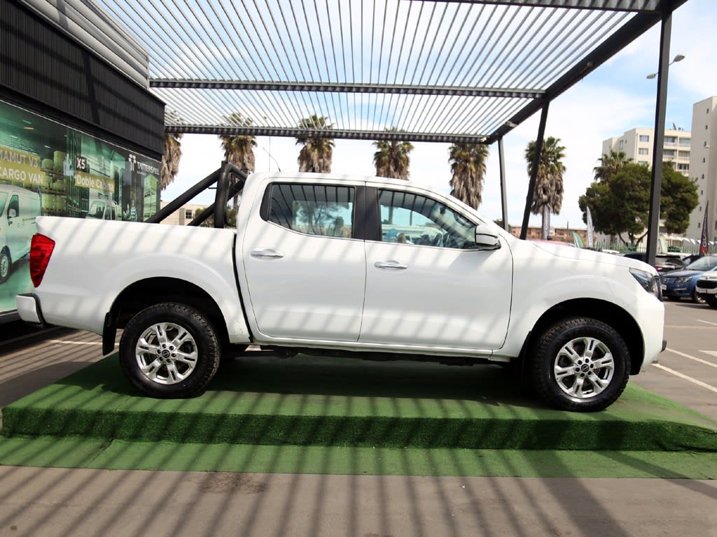 Nissan Navara 2.3 Xe Mt 4x4 año 2024