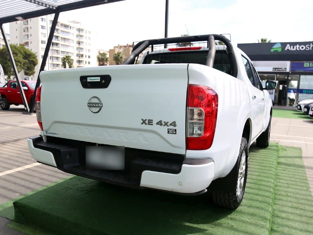 Nissan Navara 2.3 Xe Mt 4x4 año 2024