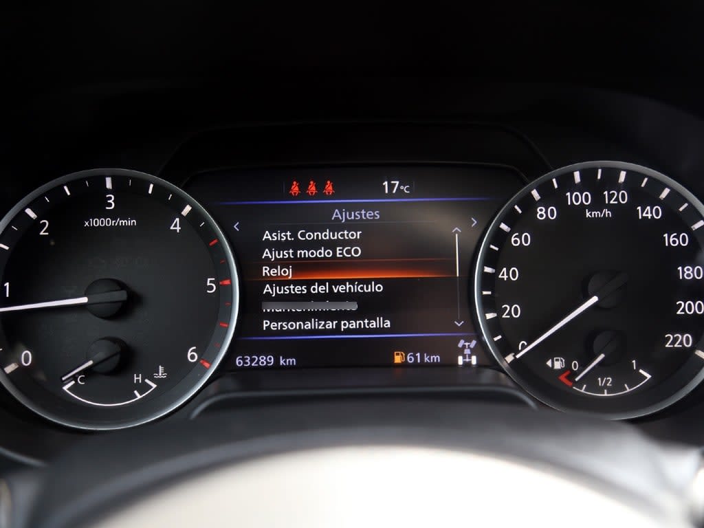 Nissan Navara 2.3 Xe Mt 4x4 año 2024
