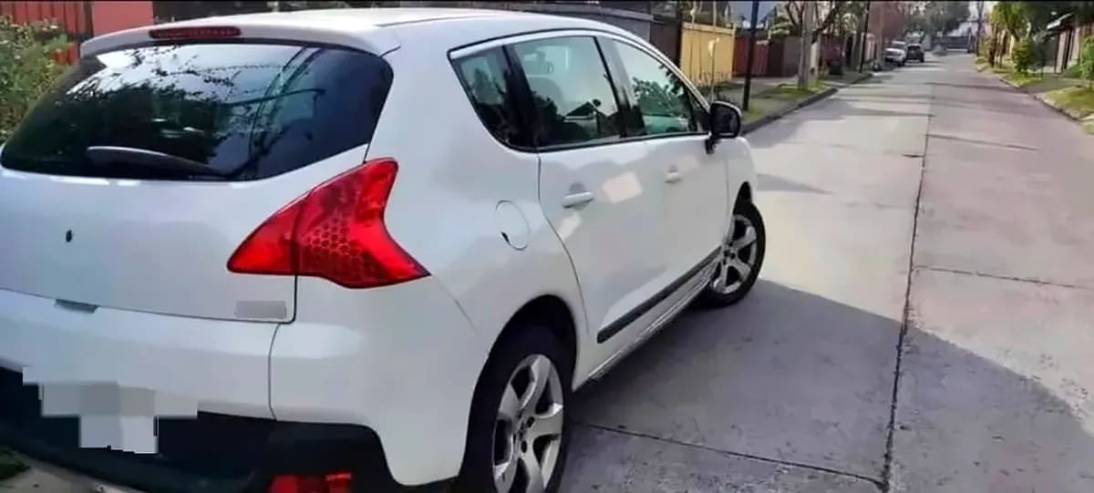PEUGEOT 3008 1.6 Allure Hdi Mt Diesel año 2013