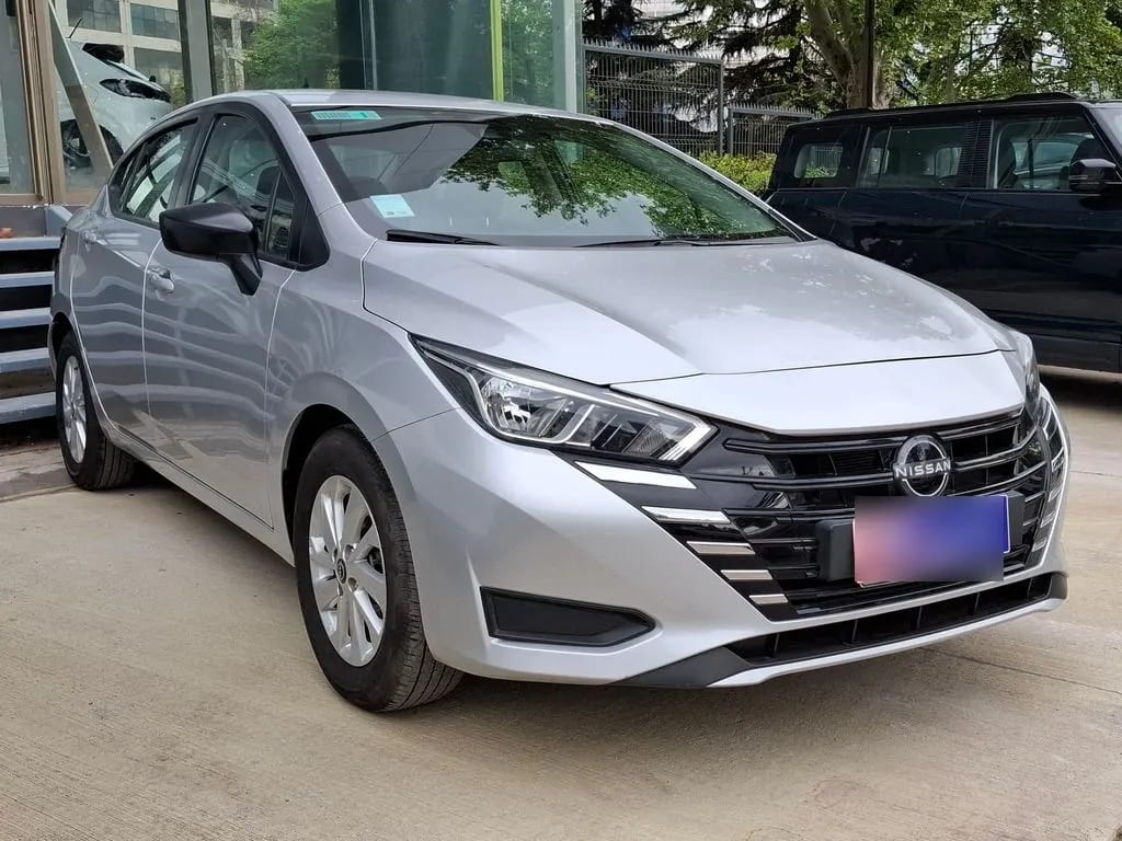 Nissan Versa Sense 1.6 año 2024