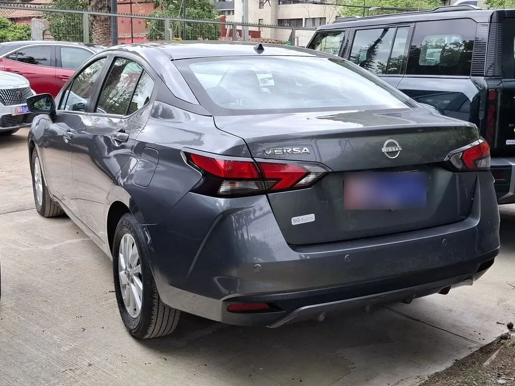 Nissan Versa Sense 1.6 Aut año 2024