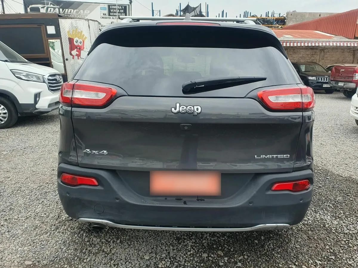Jeep CHEROKEE No Sé La Versión año 2017