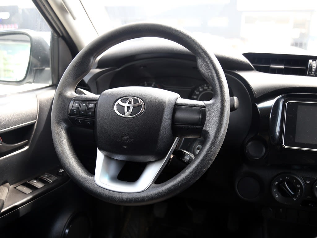 Toyota Hilux 2.4 Dx 4x2 Mt año 2021