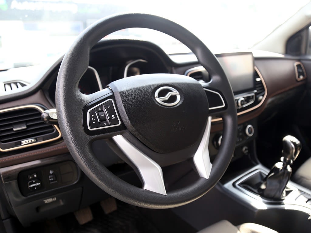 ZX Auto Terralord 2.5 4x2 Mt año 2022