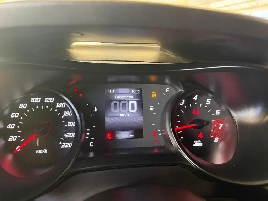 Fiat Argo Trecking 1.3 año 2021