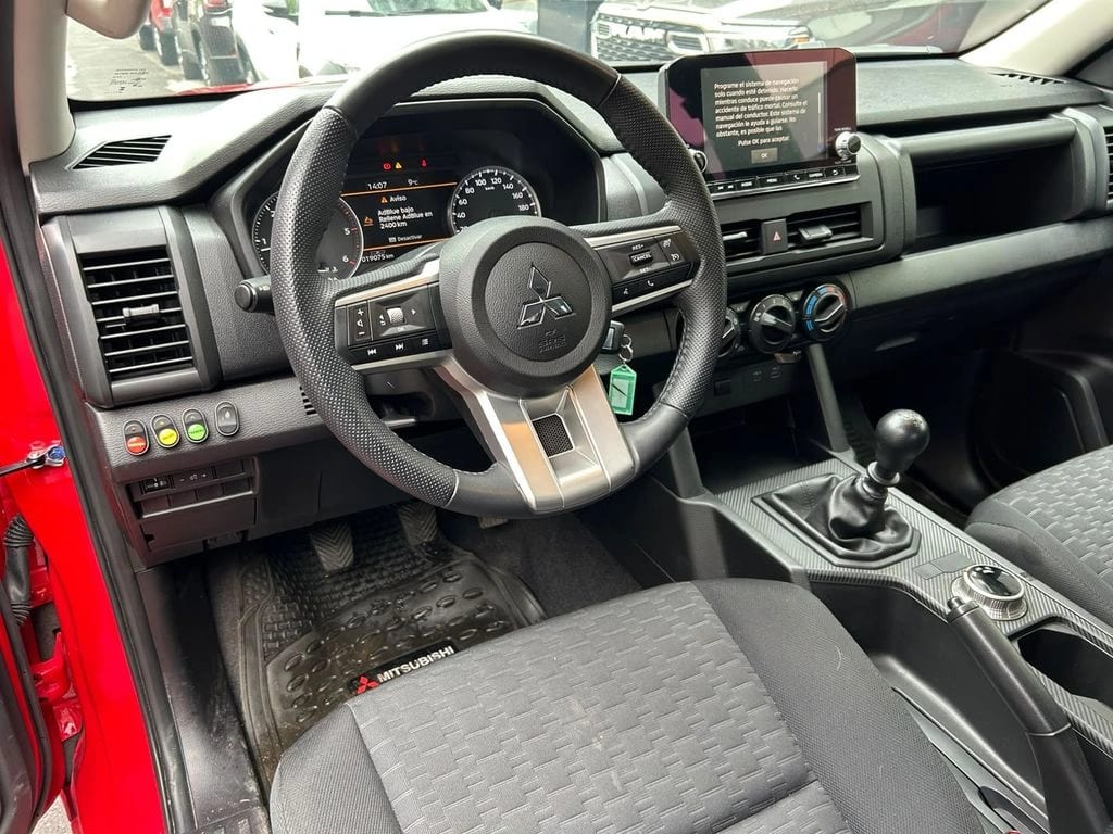 Mitsubishi L200 Katana Xrt 4x4 2.4 año 2025