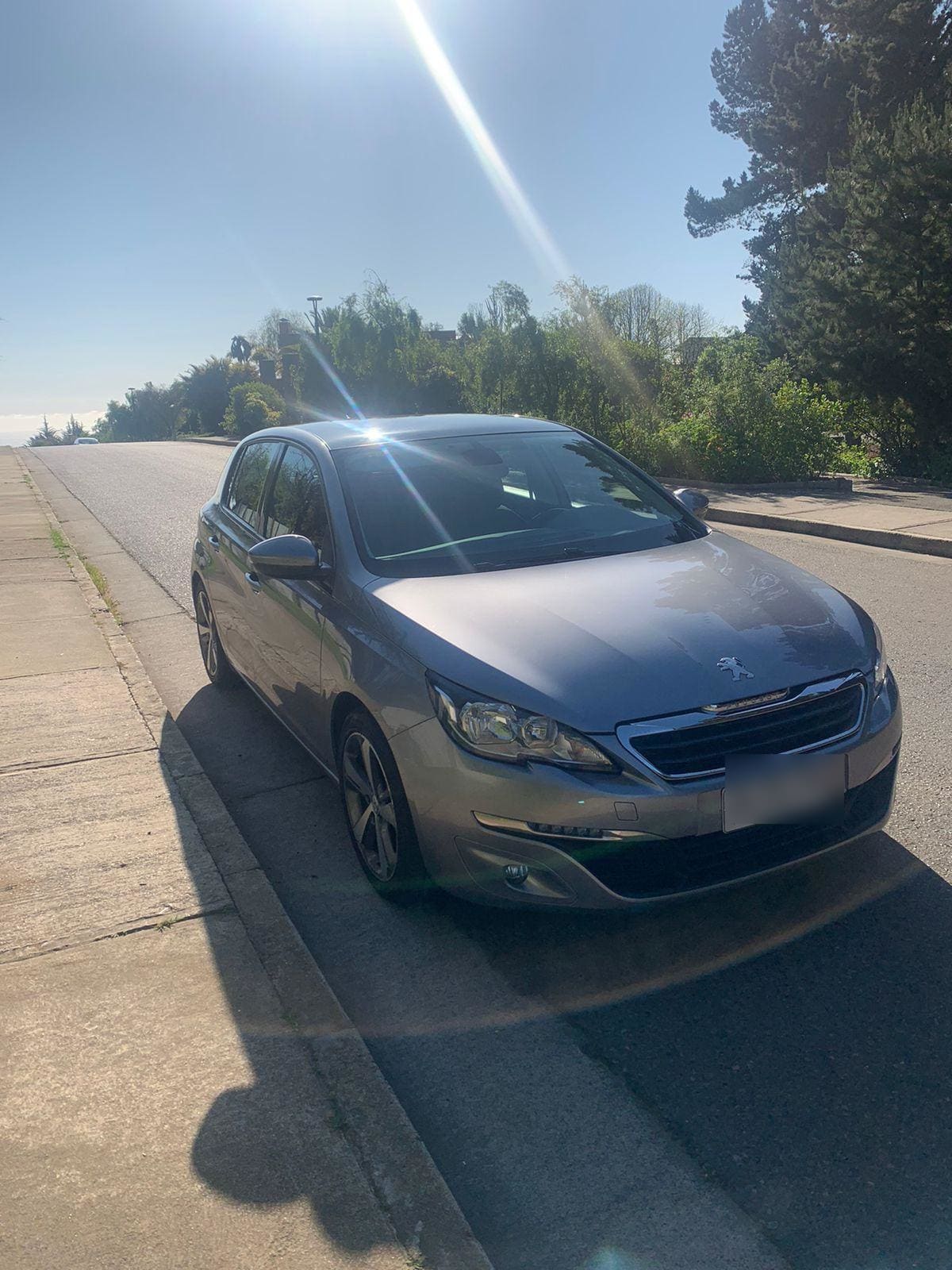 Peugeot 308 1.2 Allure Pack Puretech 130hp At año 2017