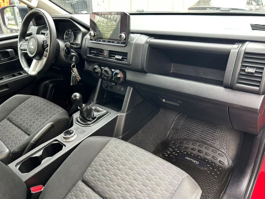 Mitsubishi L200 Katana Xrt 4x4 2.4 año 2024