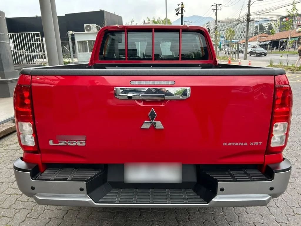 Mitsubishi L200 Katana Xrt 4x4 2.4 año 2024