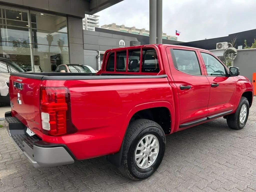 Mitsubishi L200 Katana Xrt 4x4 2.4 año 2024